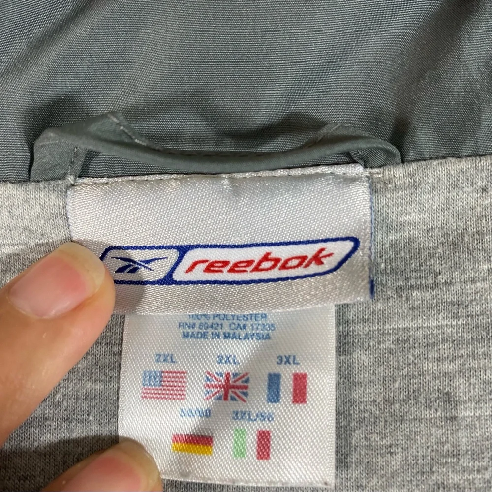 Reebok Jacket Men’s 2XL Zip Lined Jacket pockets Black gray light Windbreaker - Picture 2 of 14